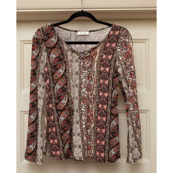 Hippie Paisley Boho Pattern Long Bell Sleeve Shirt - Picture 1 of 5